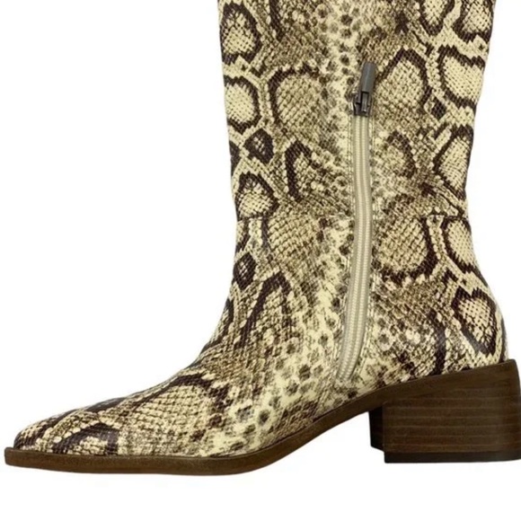 Vince Camuto Beaanna Natural Snake Print Leather Knee High Boot Size 7 - Picture 4 of 11